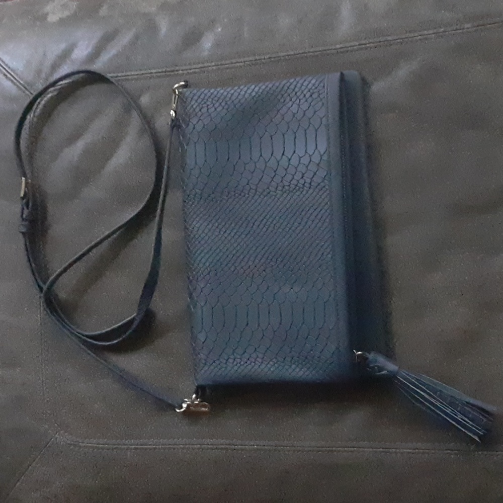 Gigi New York Crossbody Bag